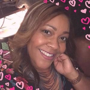 Meet your Posher, Ronielle